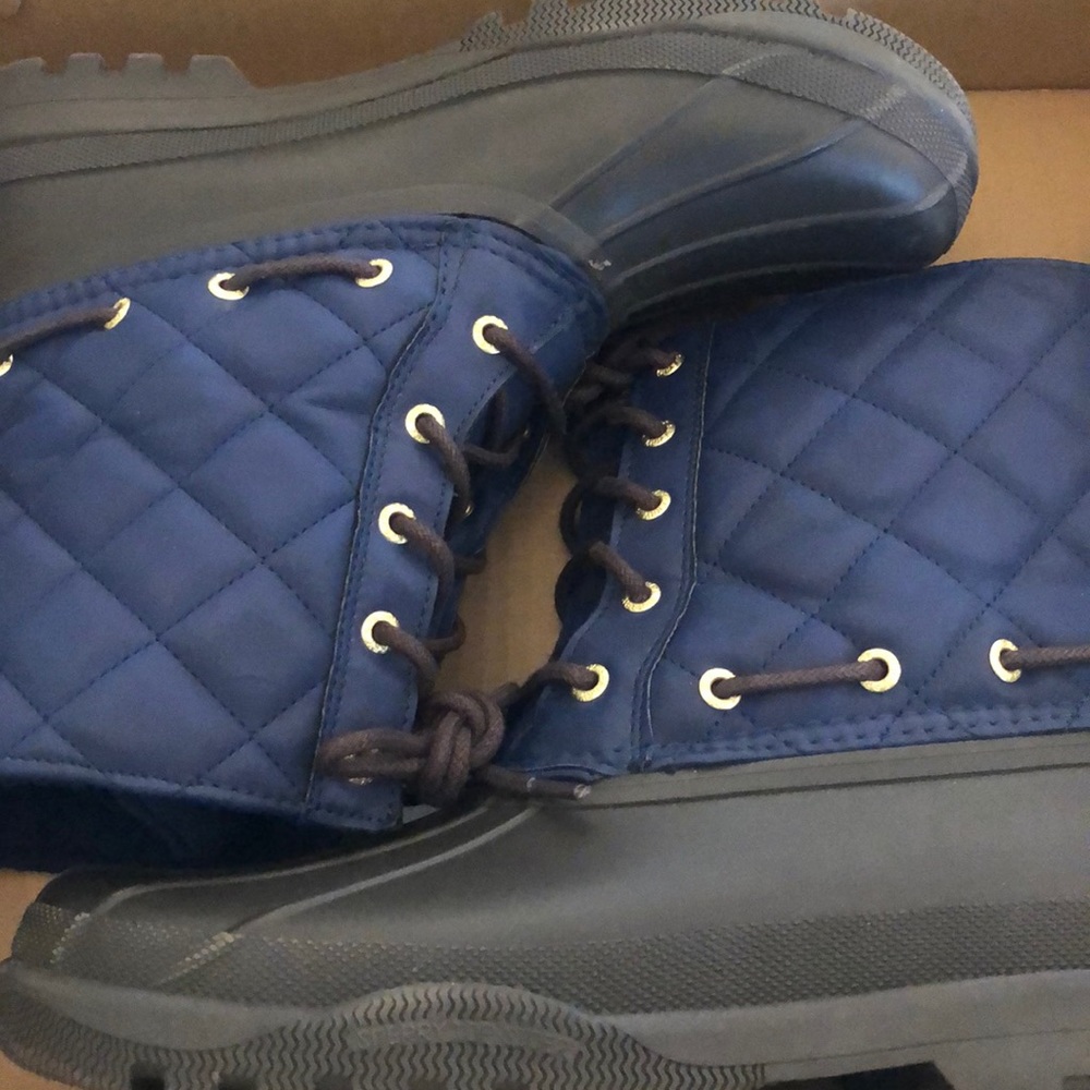 Speedy Boots